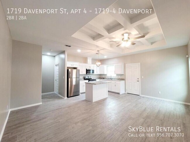 Foto del edificio - 1719 Davenport St