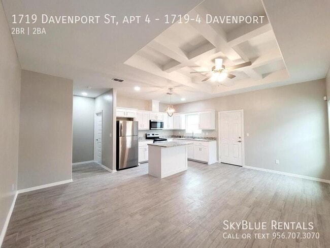 Building Photo - 1719 Davenport St