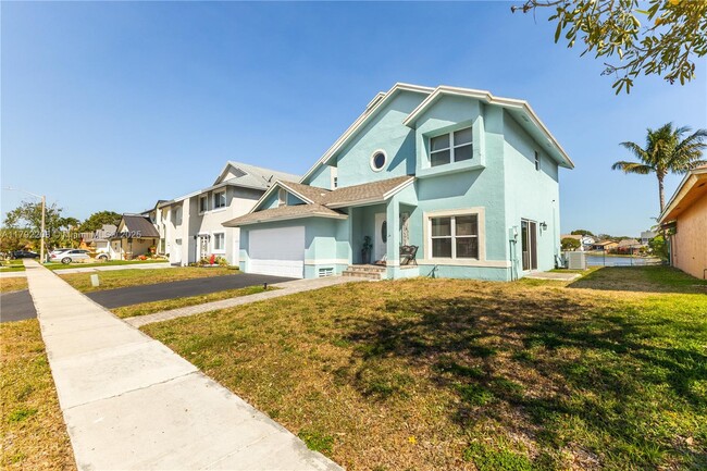 Building Photo - 9621 SW 11th St