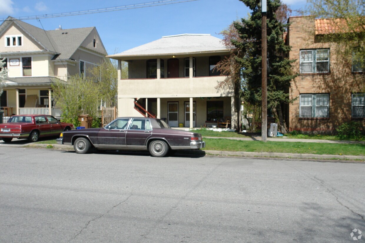 Building Photo - 1714 W Pacific Ave
