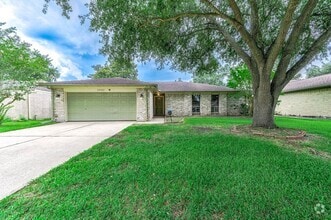 Building Photo - 15923 Dunmoor Dr