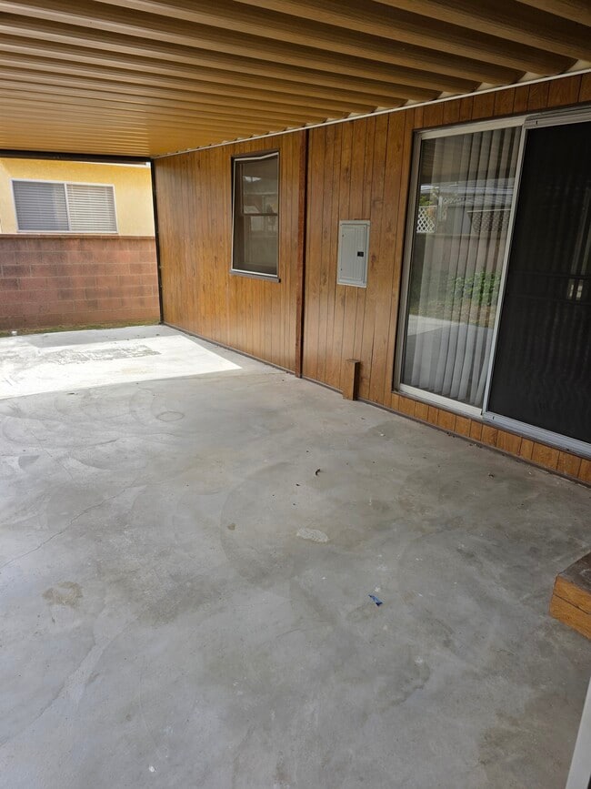 Building Photo - 3218 W 179th St