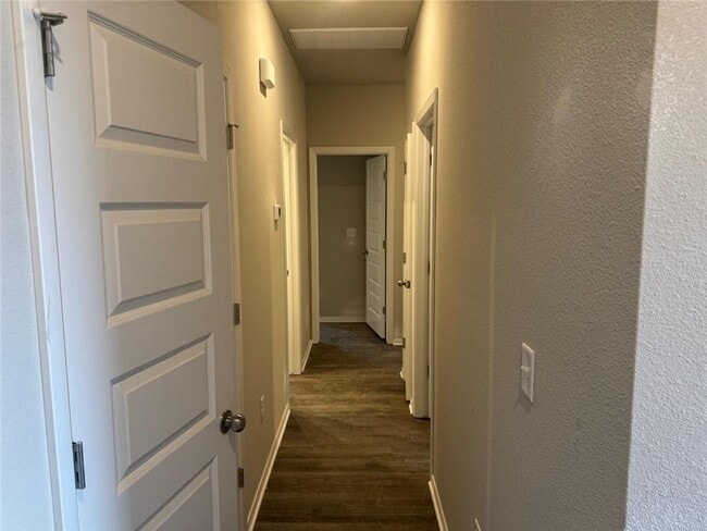 Building Photo - 6509 NW Vandergriff St