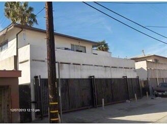 Foto del edificio - 10218 Darby Ave