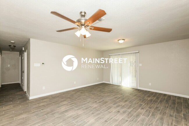 Foto del edificio - 3 Bedroom Pet-Friendly Home in BURLESON, T...