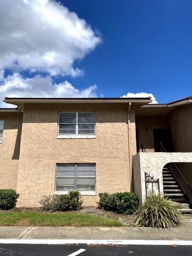 Building Photo - 1 Bed/1 Bath Condo For Rent at Marbeya Clu...