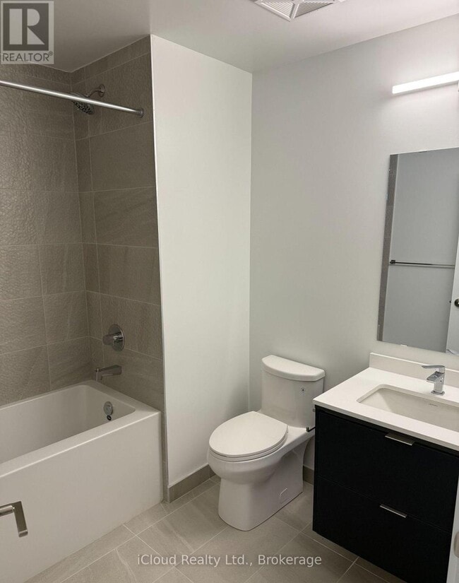 Building Photo - 5105 Hurontario St