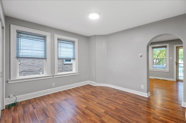 Foto del edificio - 3652 N Nora Ave