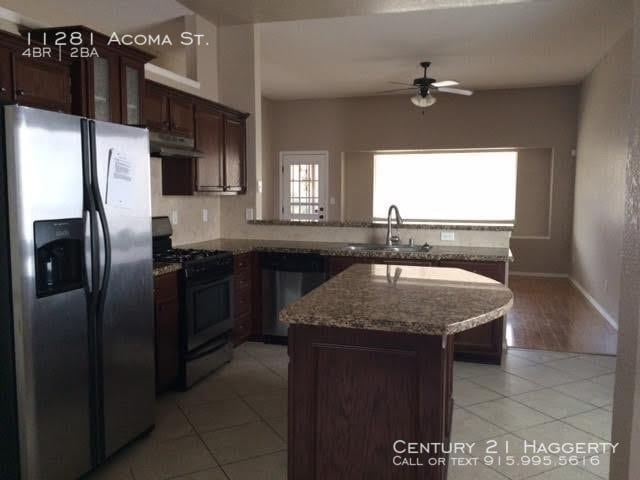 Building Photo - 11281 Acoma St