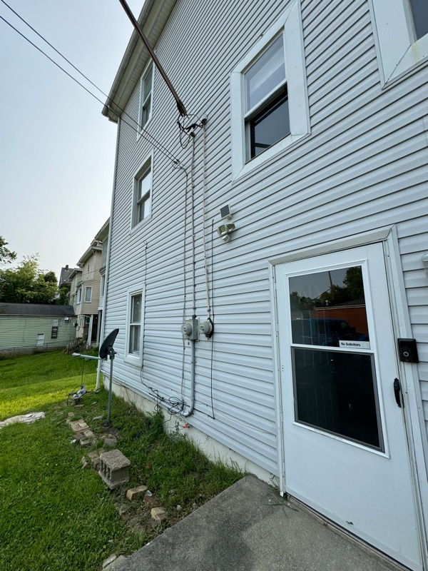 Building Photo - 12 S Wade Ave