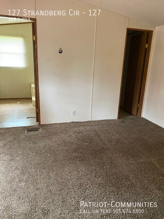 Building Photo - 127 Strandberg Cir