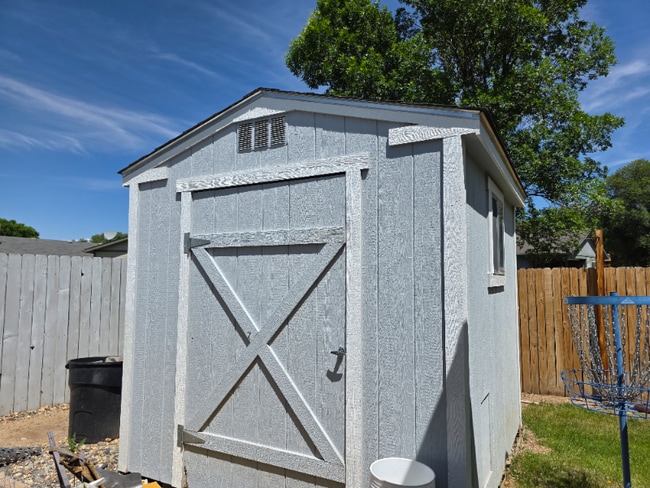 Building Photo - 661 Bayberry Ct