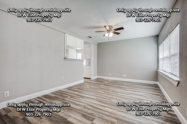 Foto del edificio - 1059 Lyle St