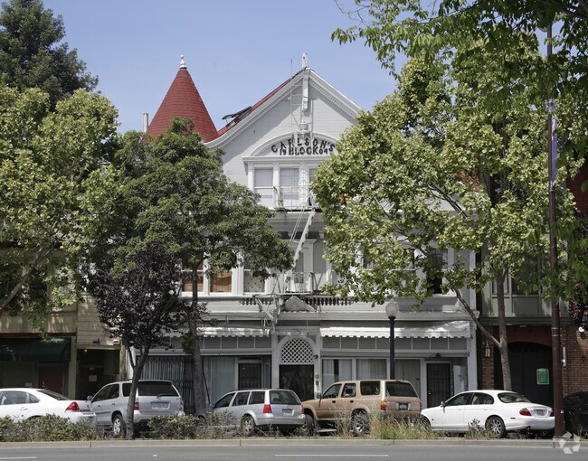 Foto del edificio - 3228 Adeline