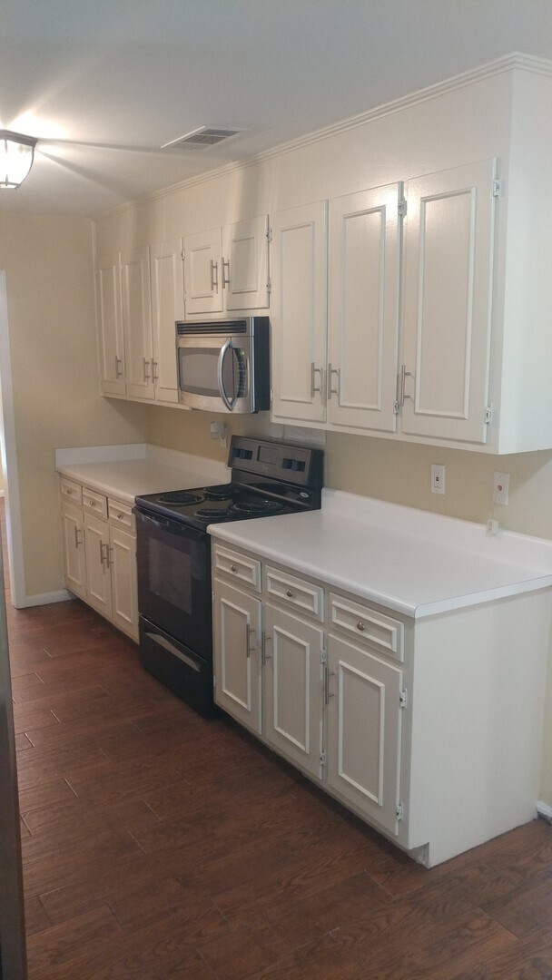 Foto del edificio - Nice 4 Bedroom 2 Bath Property Near Tuscaloosa/Cottondale Area