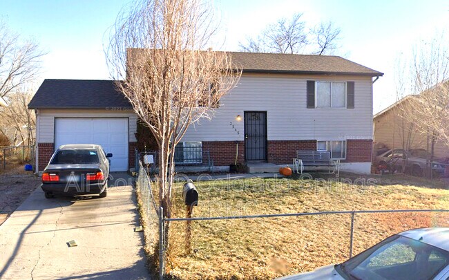 Building Photo - 3545 Bridgewood Ln