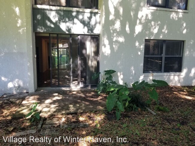 Building Photo - 2040 San Marcos Dr SE
