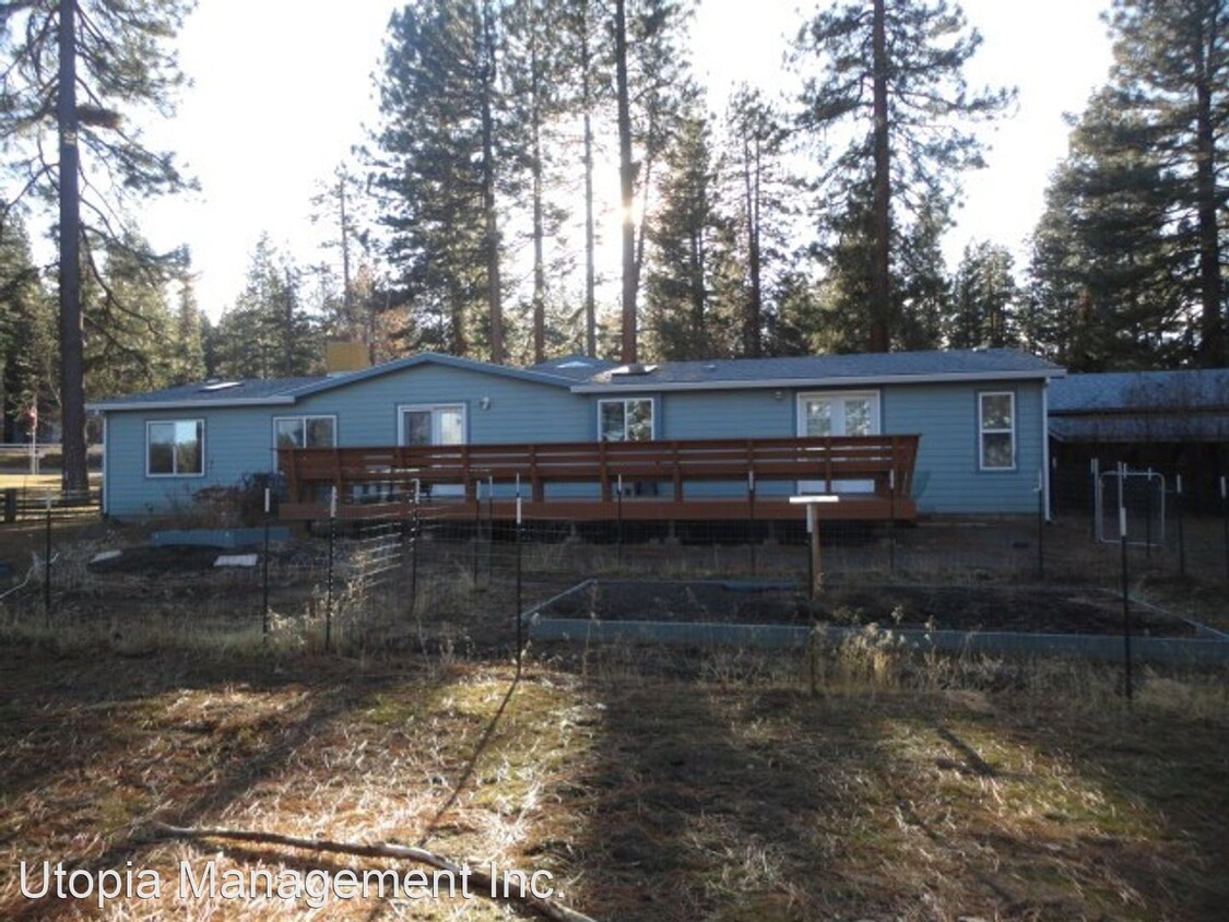 Building Photo - 4 br, 2 bath House - 470-470 Circle Drive