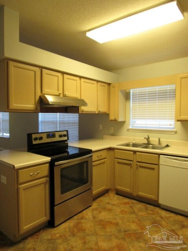 Foto del edificio - 3024 Flintlock Dr