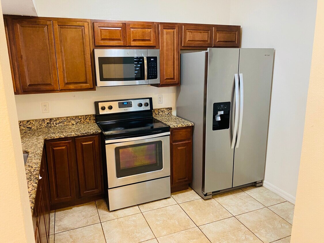 Primary Photo - 483 Las Cortes Lane, Unit 101