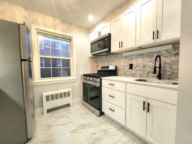 Building Photo - 85 Forest Hill Pkwy