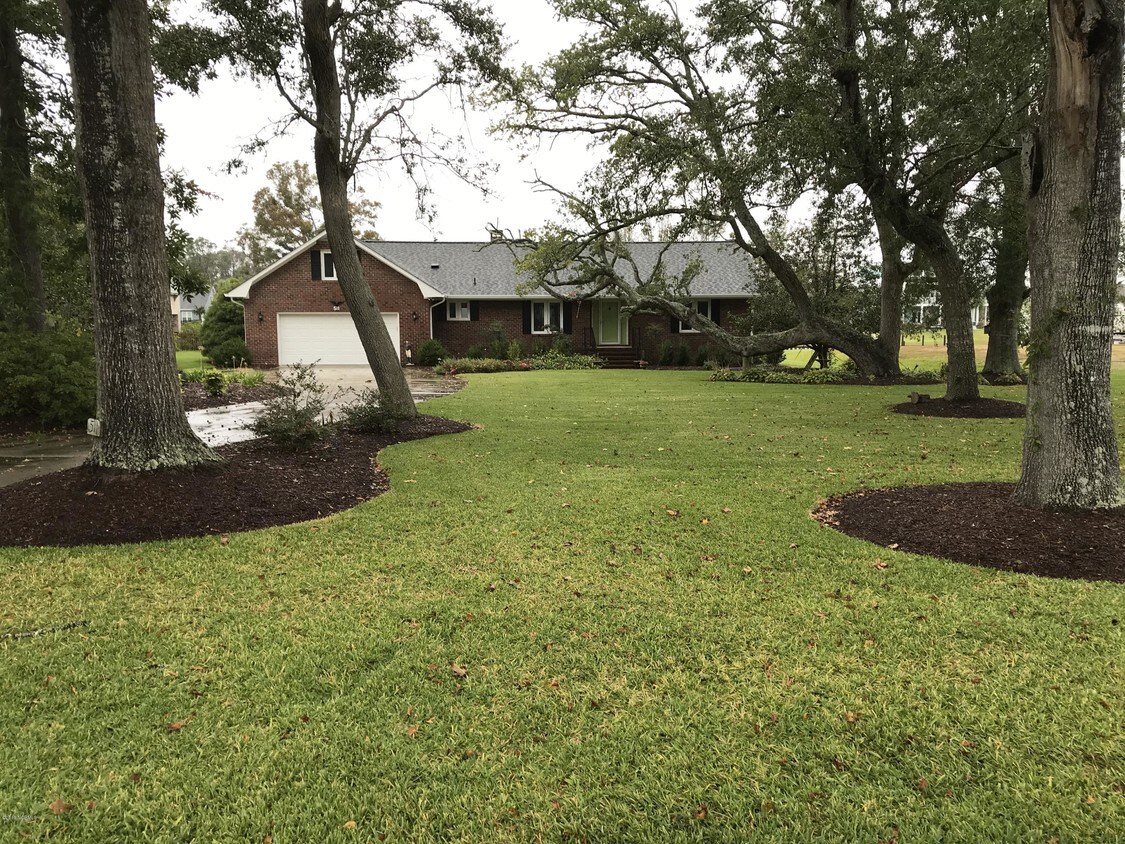 Primary Photo - 511 Neptune Dr