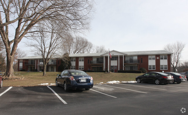 Building Photo - Lake Katrine Apartments