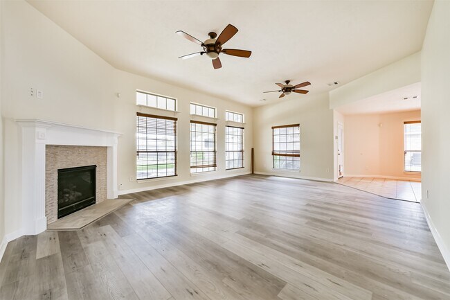 Building Photo - 2614 Brahman Dr