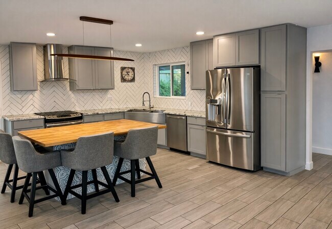 Foto del edificio - 6059 N 22nd Ave