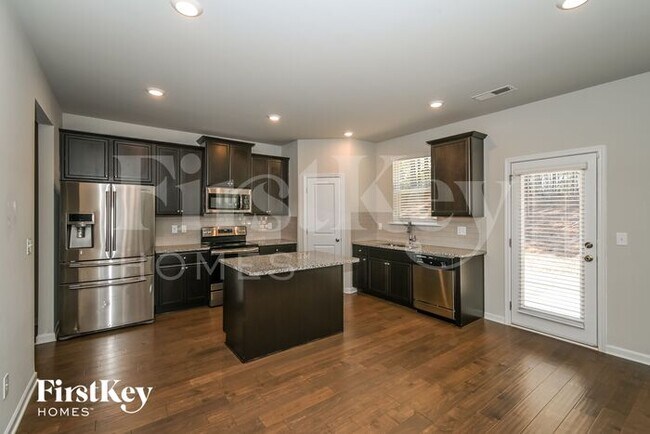 Foto del edificio - 6620 Sky Leaf Ln