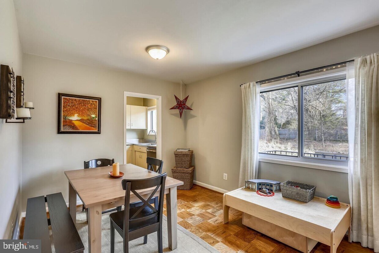 10661 Montrose Ave Unit 203, Bethesda, MD 20814 Apartment for Rent in