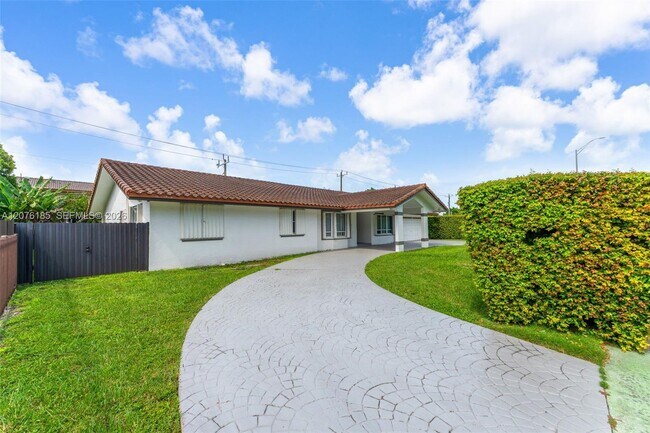 Foto del edificio - 9835 SW 56th St