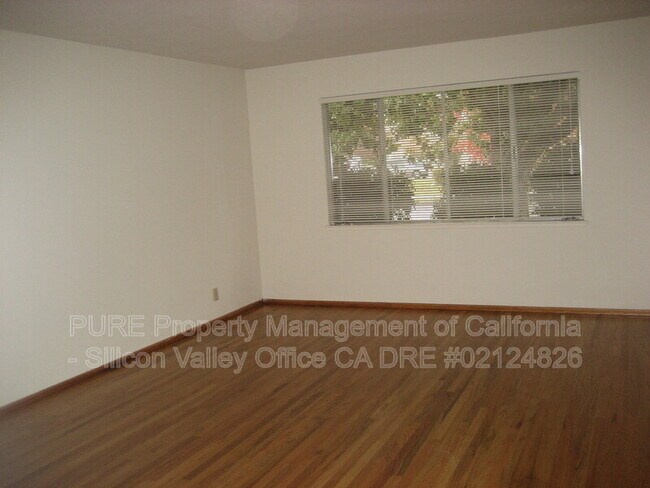 Building Photo - 1218 Dresden Way