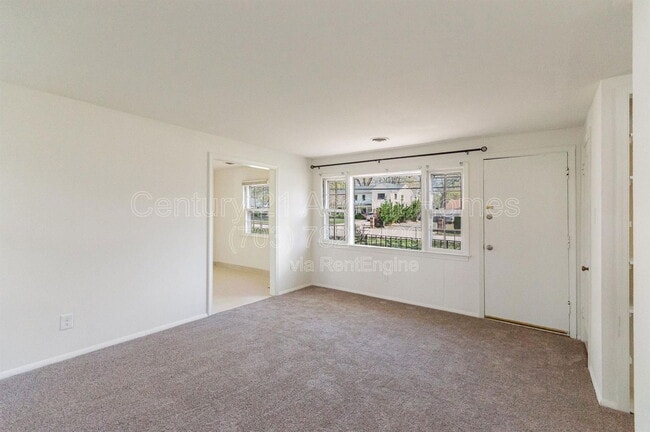 Building Photo - 7800 Schelhorn Rd