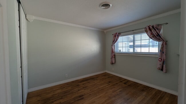 Building Photo - 6342 Alexandria Dr