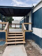 Building Photo - 310 Paddock St