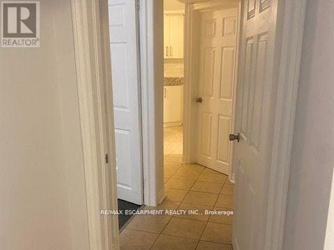 Building Photo - 27 Woodenhill Ct