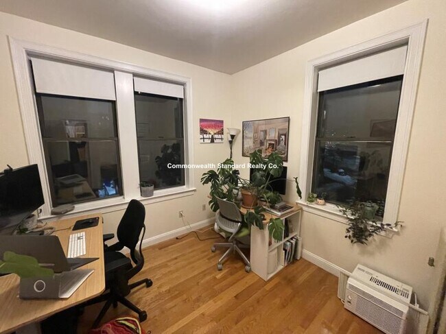 Building Photo - 2 bedroom in Brighton MA 02134