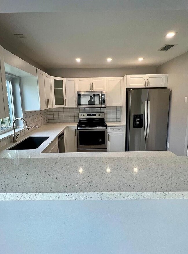 Building Photo - 274 SW 159th Terrace