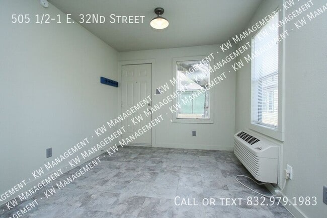 Building Photo - 505 1/2-1 E. 32Nd Street-