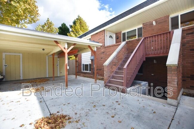 Foto del edificio - 5800 Main Point Blvd