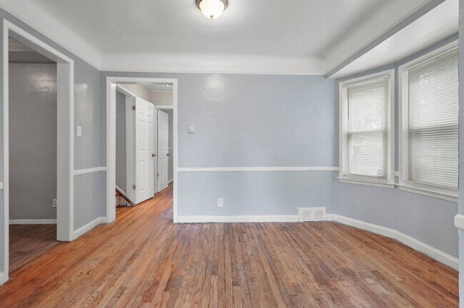 Foto del edificio - 19356 Westmoreland- 3 BED & 1.5 BATH FOR RENT