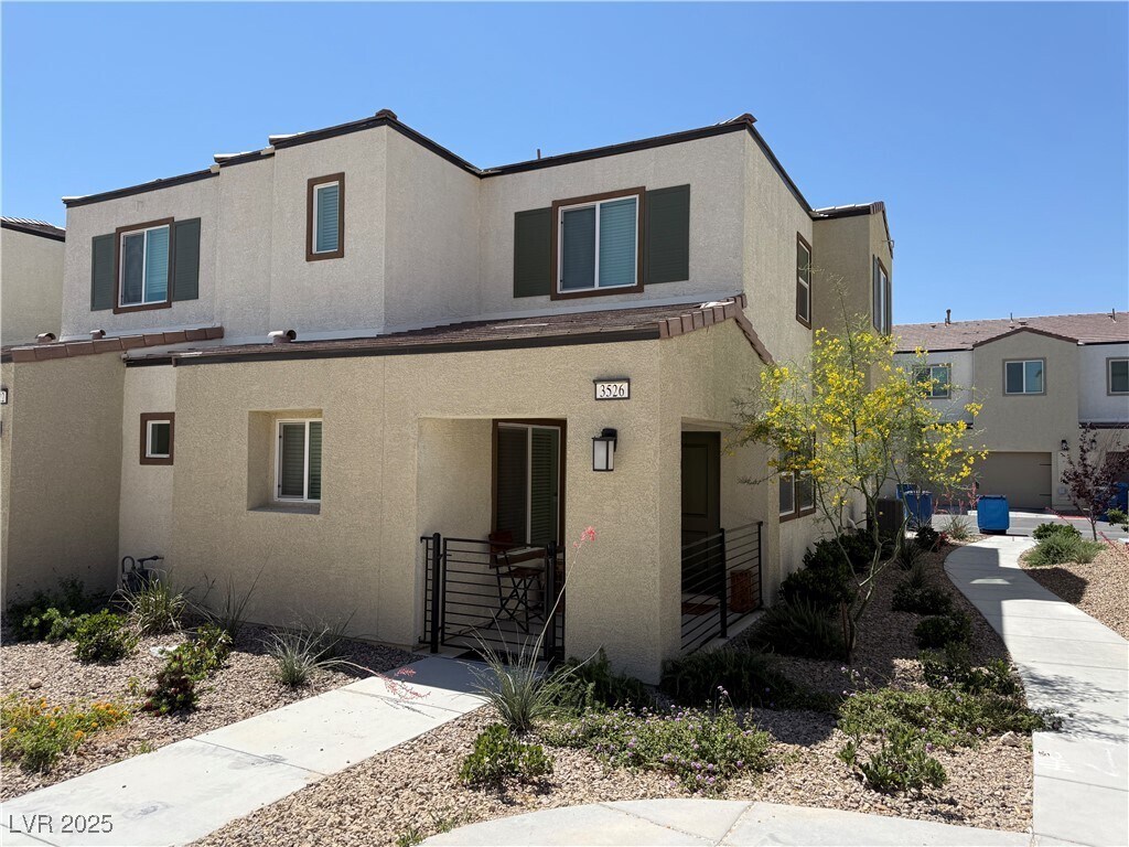 Foto principal - 3526 Golden Chariot Ave
