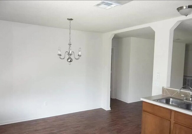Foto del edificio - 5419 Southern Crossing Dr