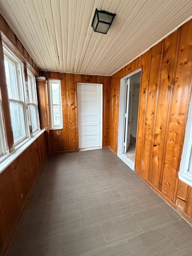 Photo - 71 N Warman Ave House