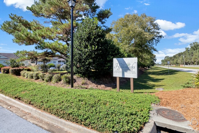 Building Photo - 7272 Shellman Bluff Rd NE
