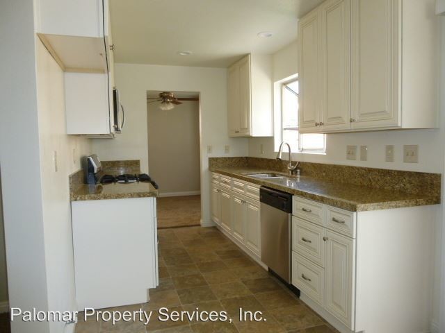 Primary Photo - 3 br, 2.5 bath House - 2137 N Mammoth Pl