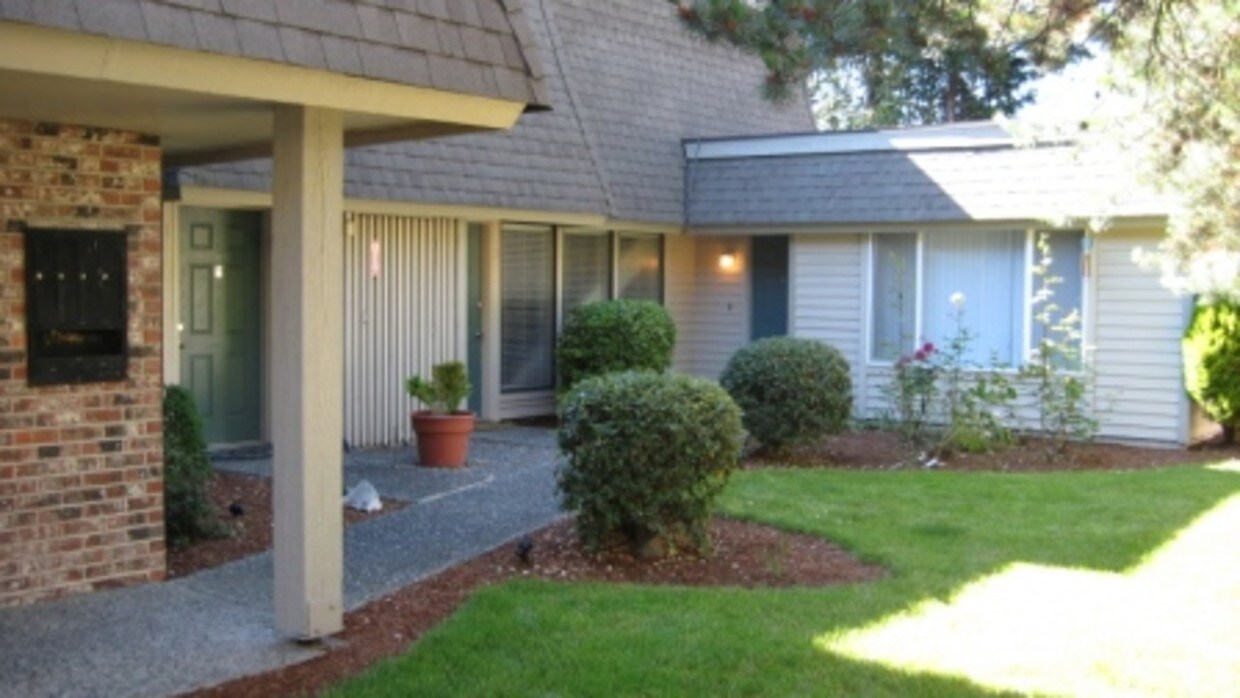 Foto principal - 14504 NE 7th Pl