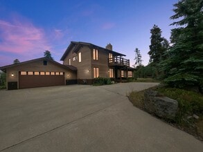 Building Photo - 76 Riverview Dr