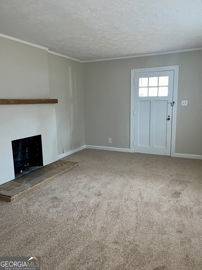 Foto del edificio - 5017 East St